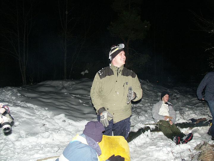 Mattias med Ronjas sn�bollar i nacken